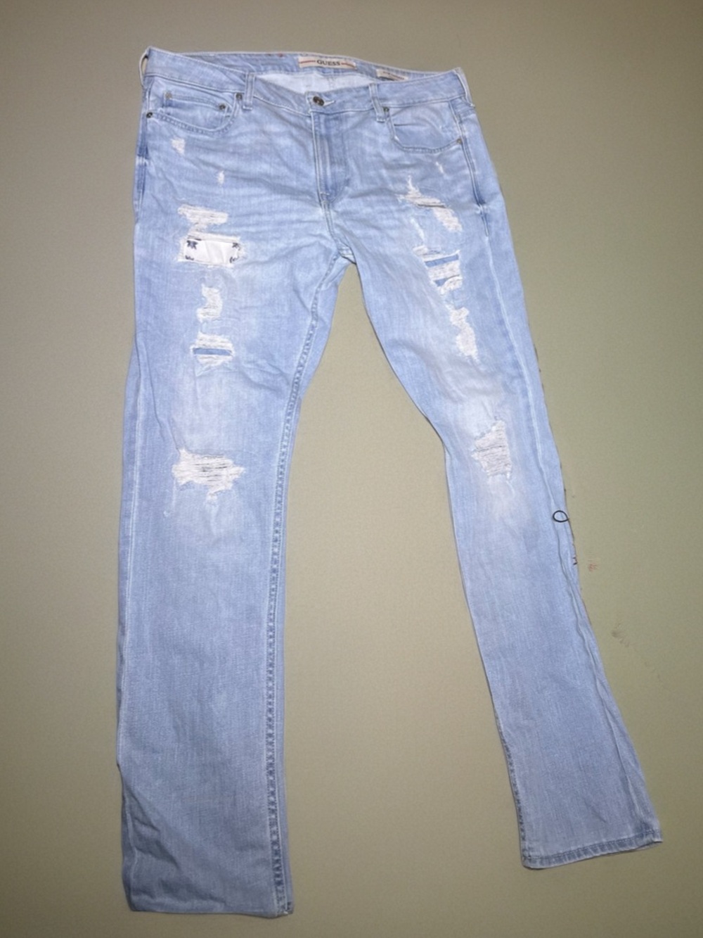 GUESS Slim Tapered Finley Distressed Jeans Light Wash 36x32